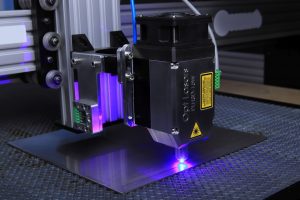 Wycinanie laserem pozwala przygotować elementy do maszyn i urządzeń